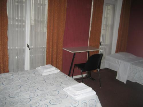 Hotel Meteore Париж Экстерьер фото